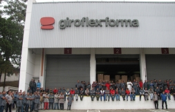 Proposta de PLR é rejeitada pelos trabalhadores (as) da Giroflex-forma 18-09-2013