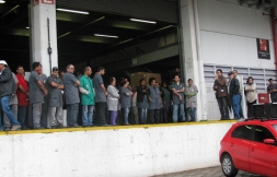 Trabalhadores da Giroflex aprovam PLR 04-10-2013