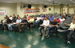 1_assembleia_campanha_salarial_20142015_3_20140825_1032171662