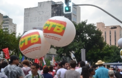 ato_das_centrais_3_20150313_1173528341