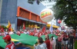 ato_das_centrais_5_20150313_1205924523