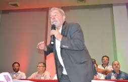 lula_e_centrais_3_20160324_1666404045
