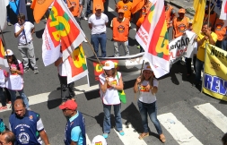 Marceneiros de São Paulo participam de ato político contra as MPS 664 e 665 em 02/03/2015